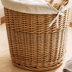 Panier  linge en bois rond clair 