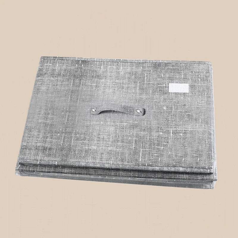 Panier à linge dans meuble avec couvercle plier