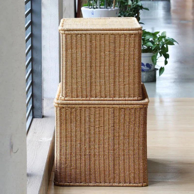 deux paniers à linge en rotin