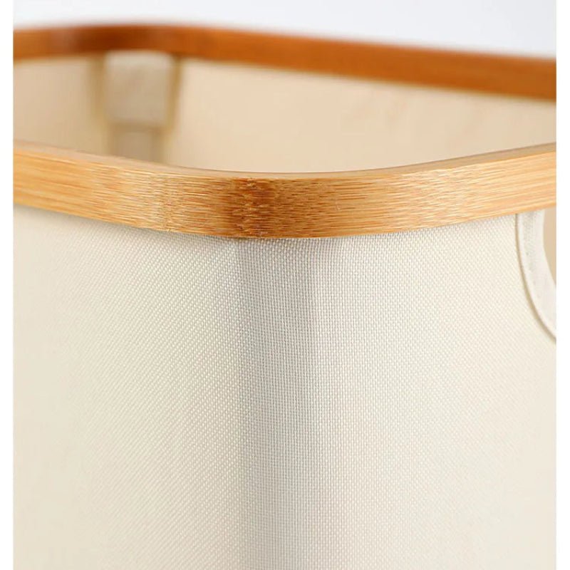 Contours du panier à linge en tissu beige