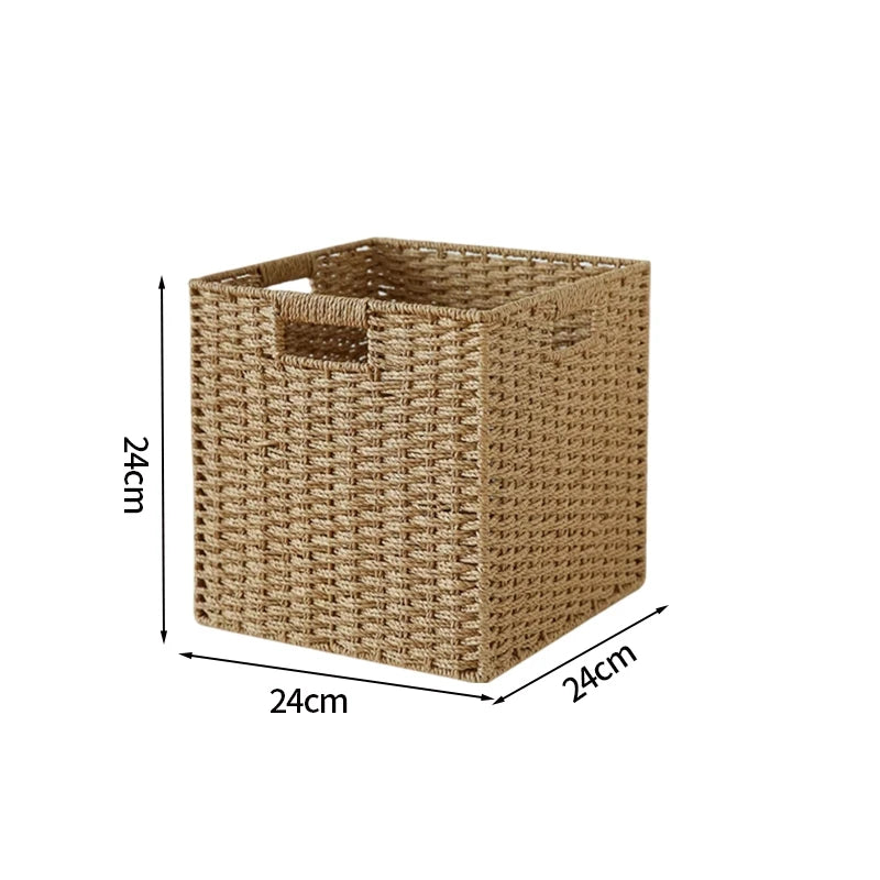 petit panier à linge en rotin tout clair